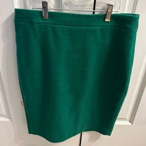 J Crew green wool pencil skirt size 8 petite